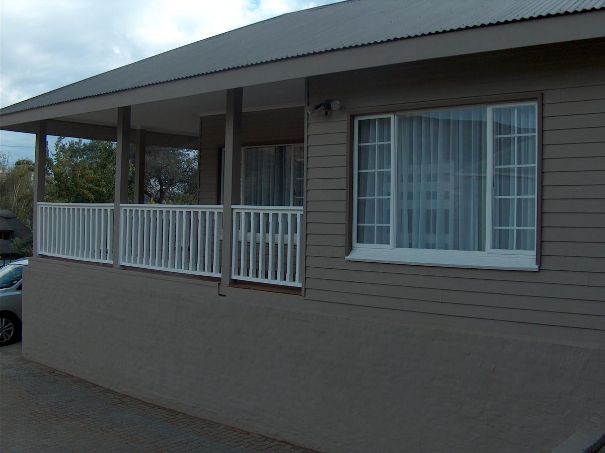 The Courtyard Guest House Clarens Exterior foto